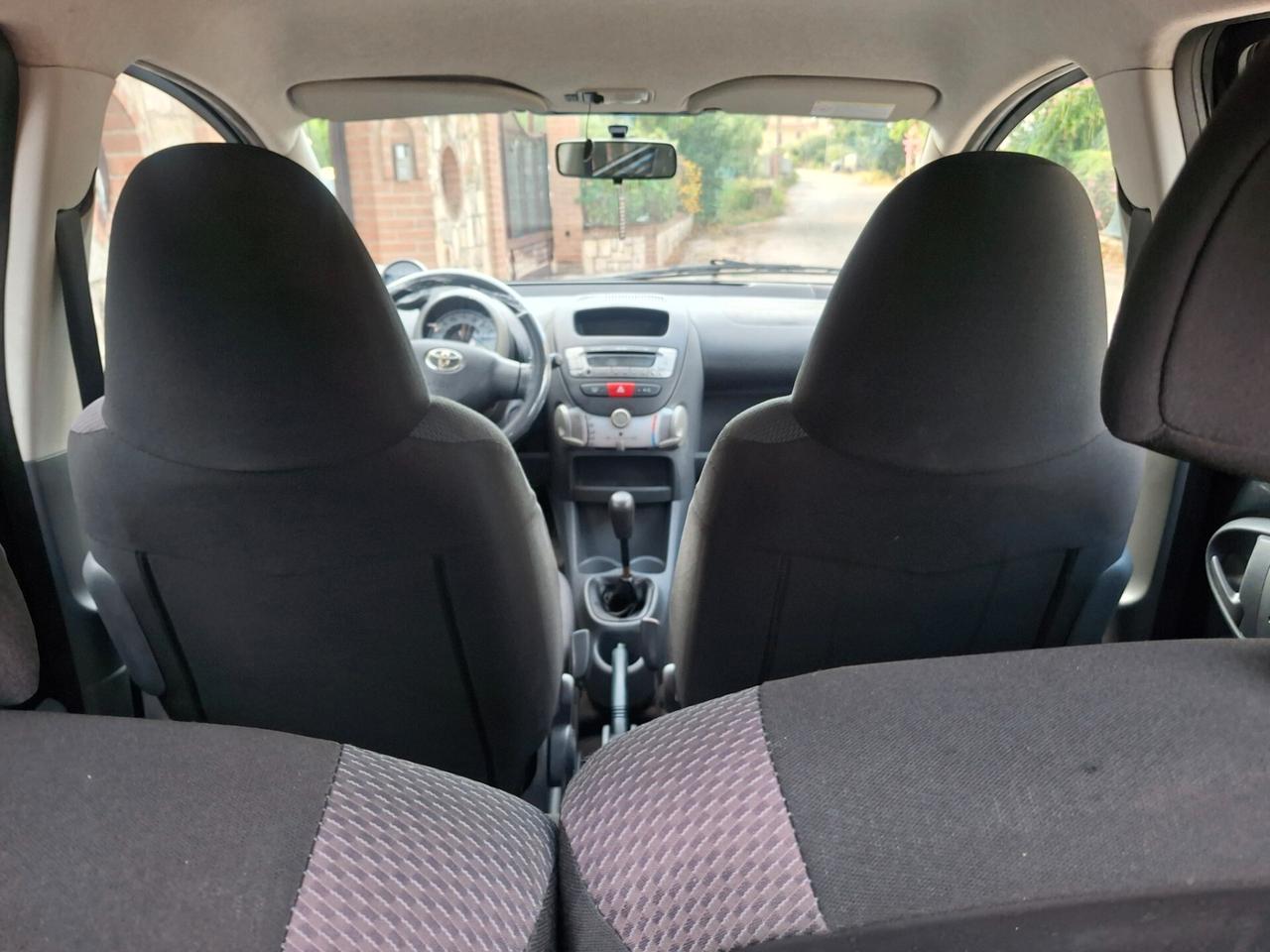 Toyota Aygo 1.0 12V VVT-i 5 porte Sol