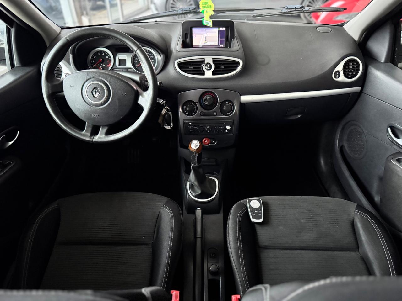 Renault Clio 1.2 16V 5 porte Dynamique