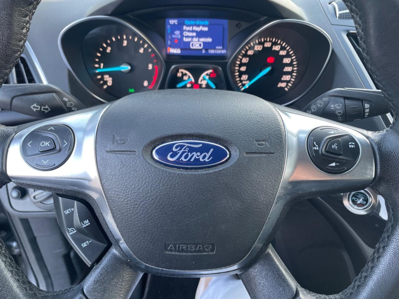 Ford Kuga 2.0 TDCI 163 CV 4WD Powershift Titanium