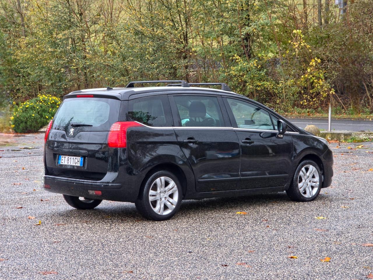 Peugeot 5008 1.6 HDi 115CV Allure 2013 E5B 7Posti Manuale NEO