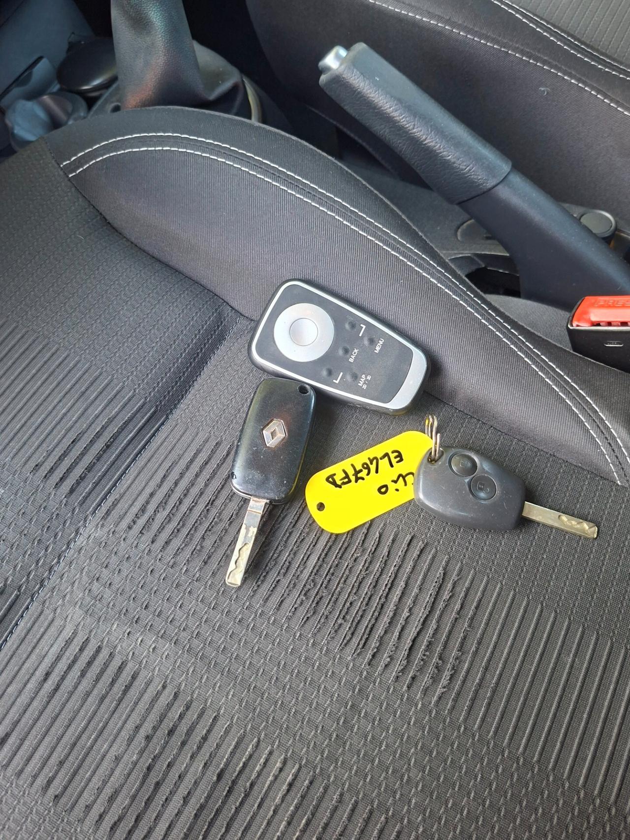 Renault Clio 1.2 16V 5 porte Yahoo!