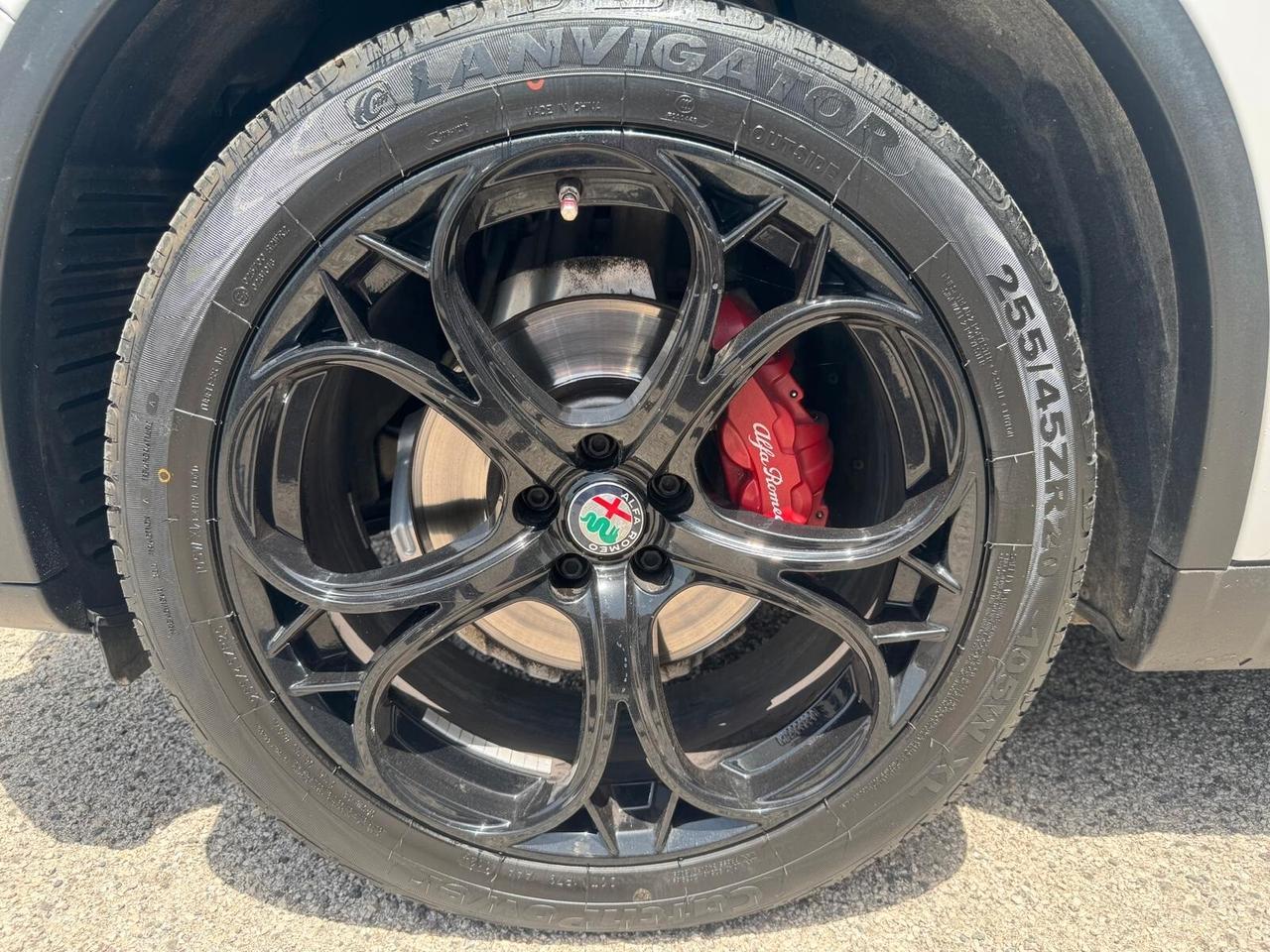 Alfa Romeo Stelvio 2.2 Turbodiesel 210 CV AT8 Q4 Super