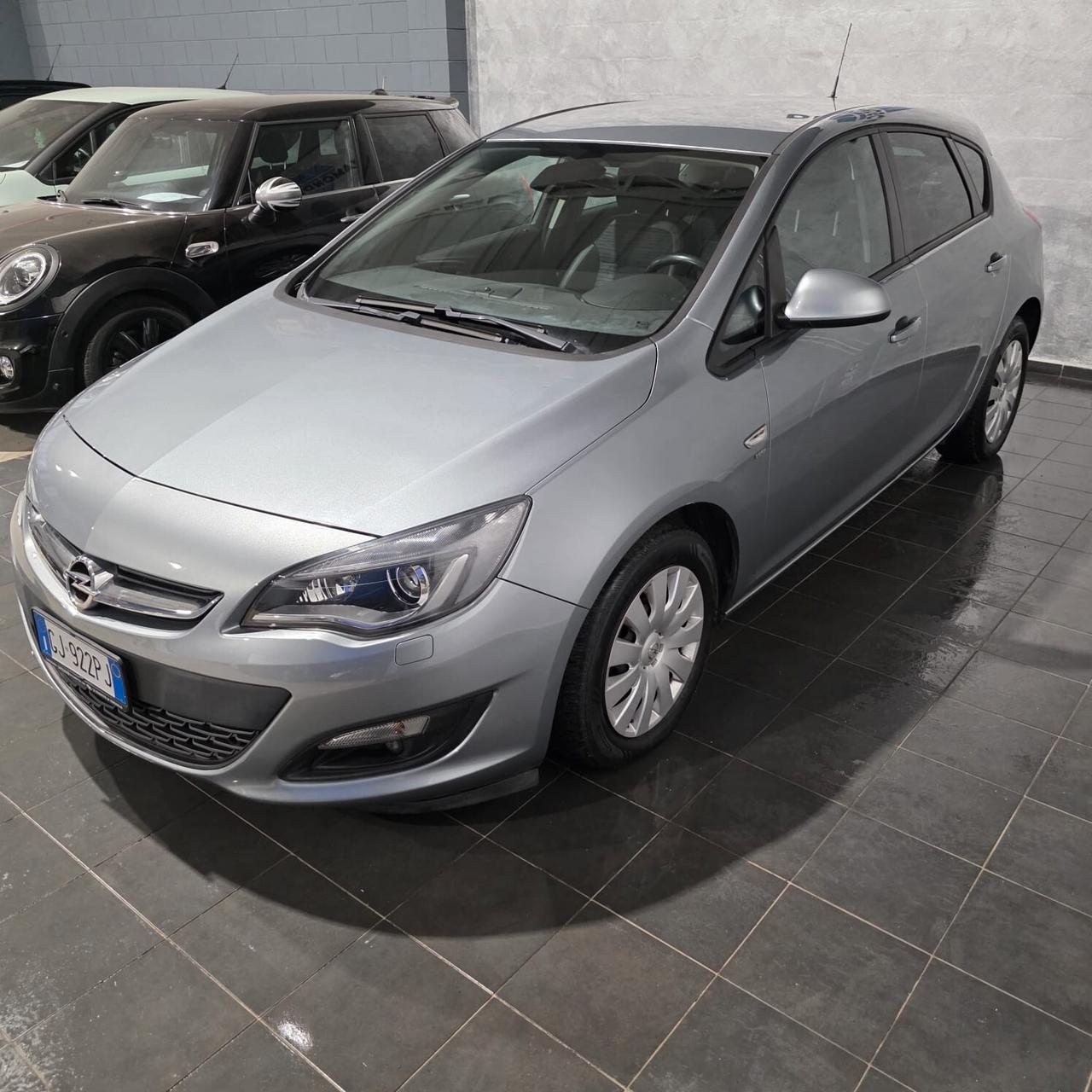 Opel Astra 1.4 Turbo COSMO NEOPATENTATI AUTOMATICA XENON