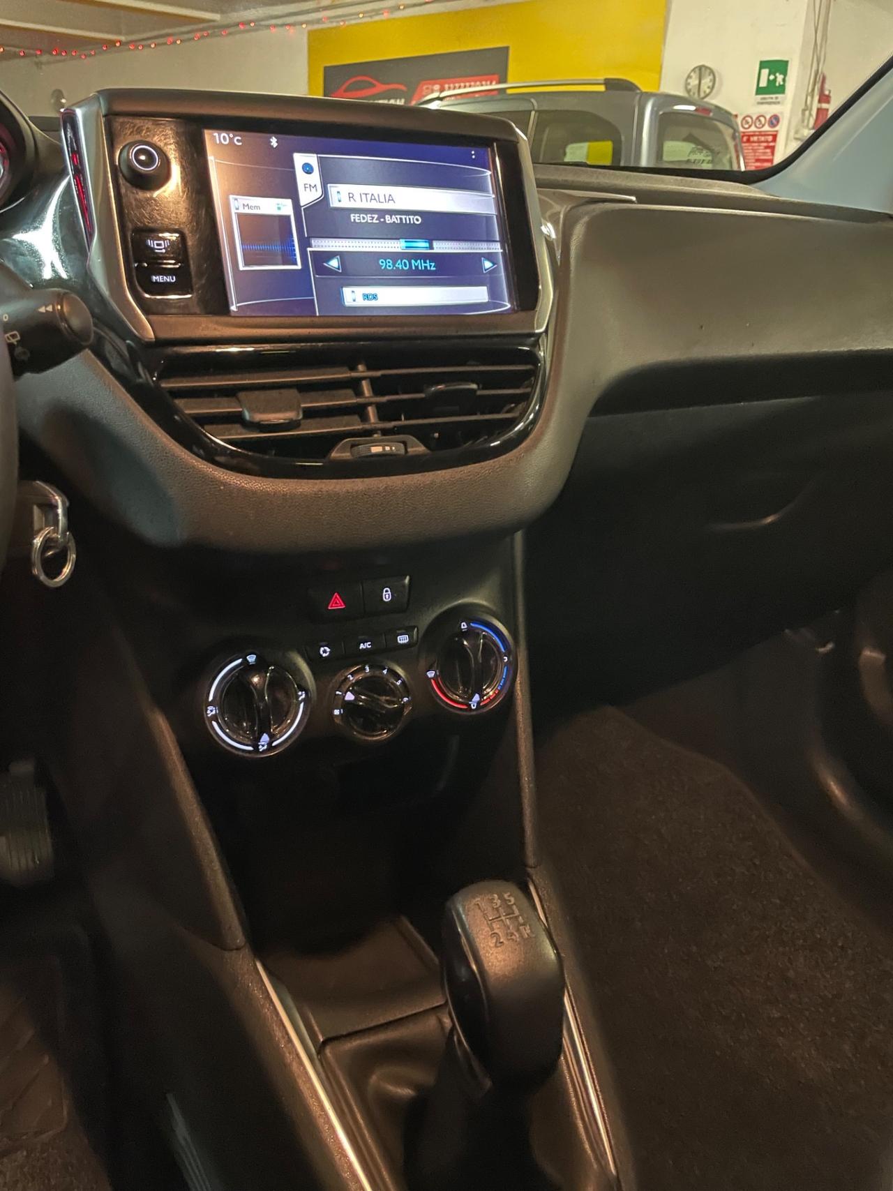 Peugeot 208 1.2 Neopatentati Euro 5