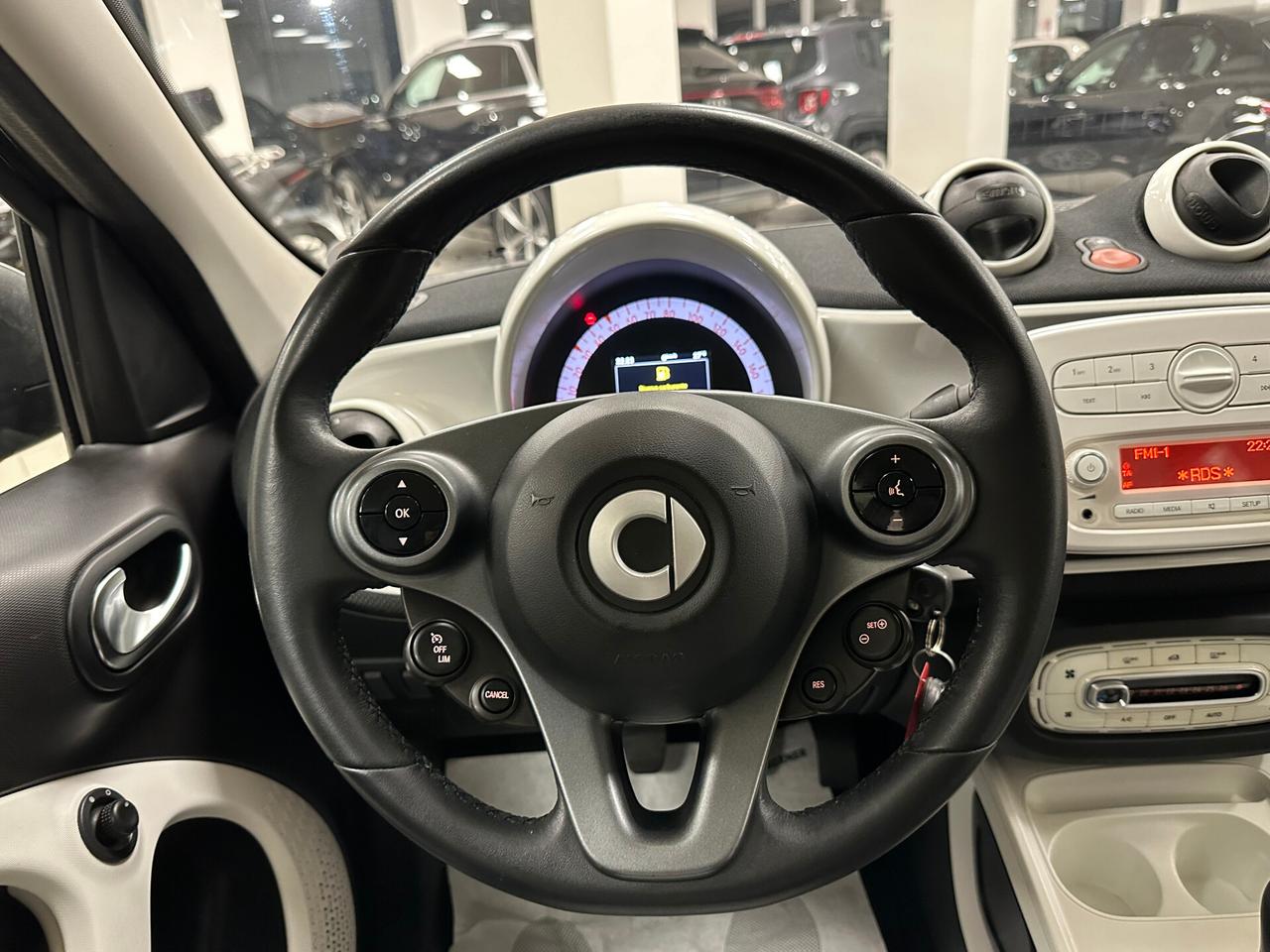 Smart ForFour 70 1.0 Passion - 2015