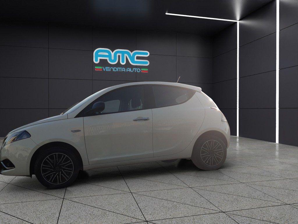 Lancia Ypsilon 1.0 FireFly 5 porte S&S Hybrid Alberta Ferretti