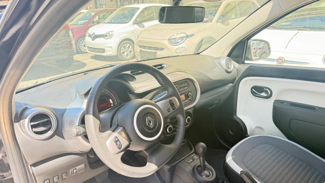 Renault Twingo LIMITEED C.AUTOMATICATO LED PDC BLUETOOTH CERCHI 16 SEDILI RISCALDATI