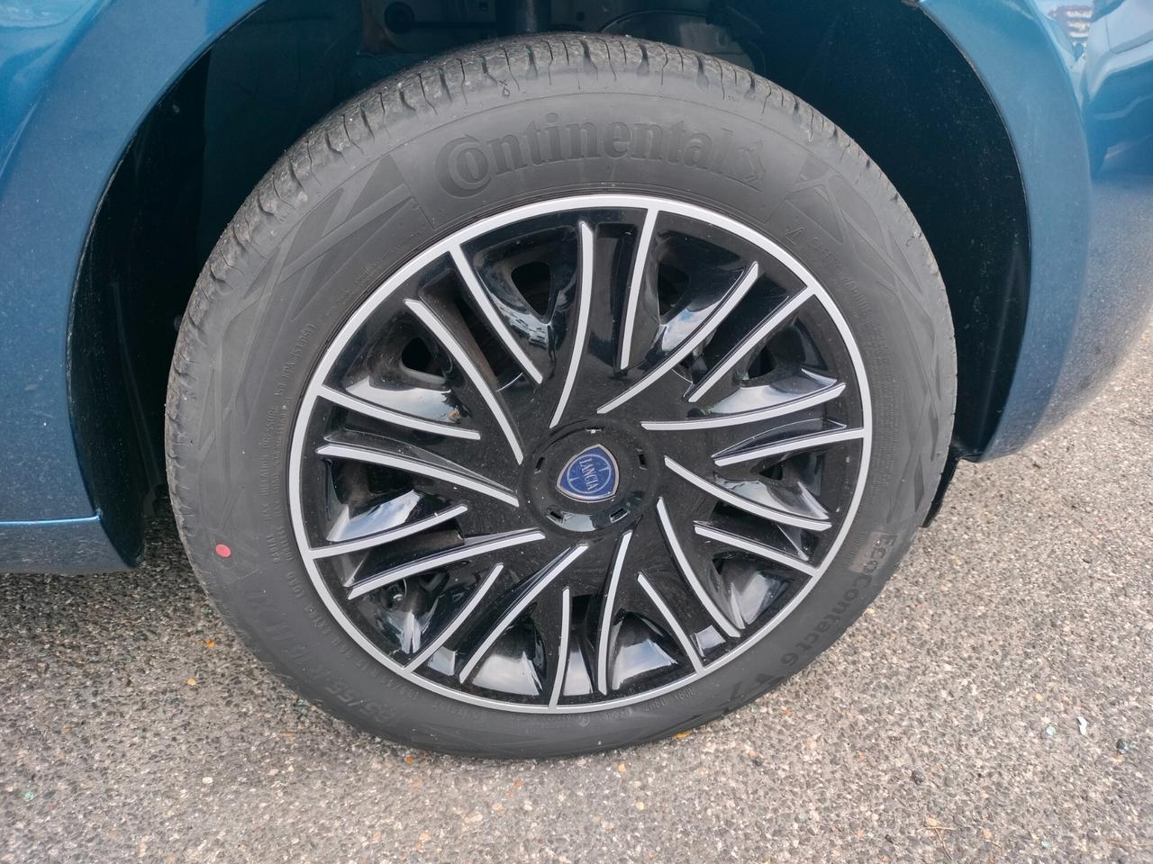 Lancia Ypsilon Hybrid Gold CON IMPIANTO GPL PREZZO REALE