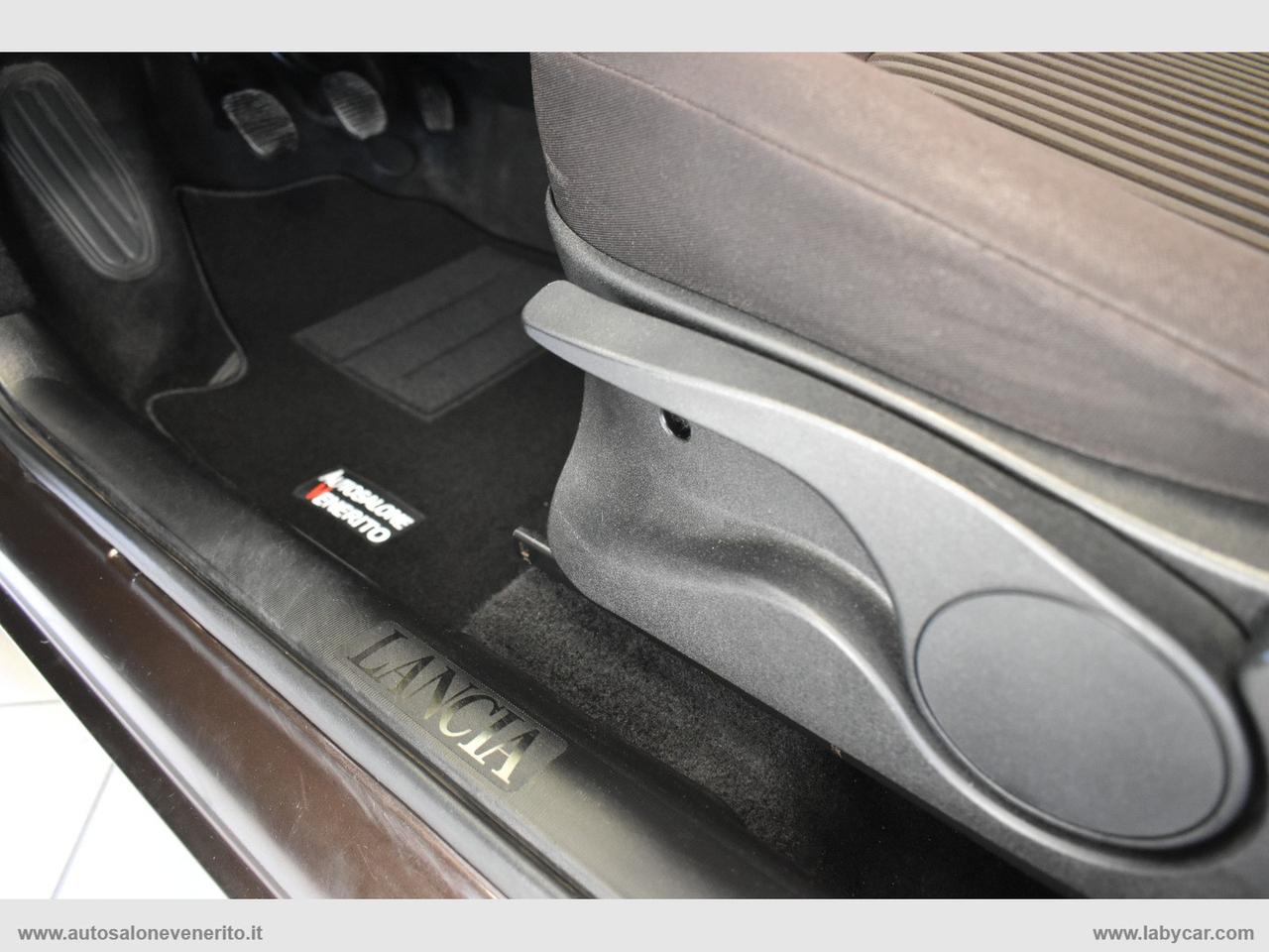 LANCIA Ypsilon 1.2 Versus