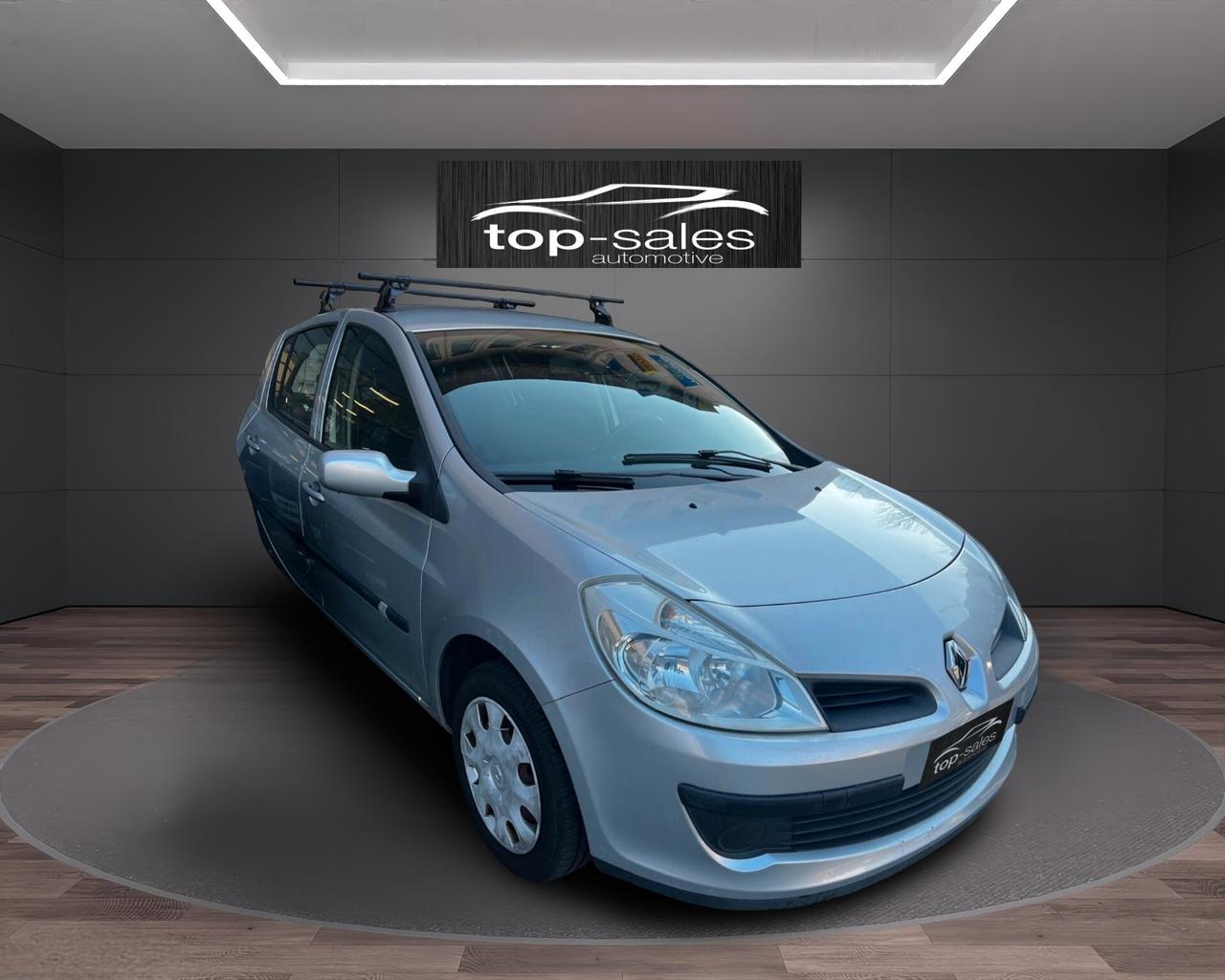 Renault Clio 1.2 16V 5 porte Luxe OK Neopatentati