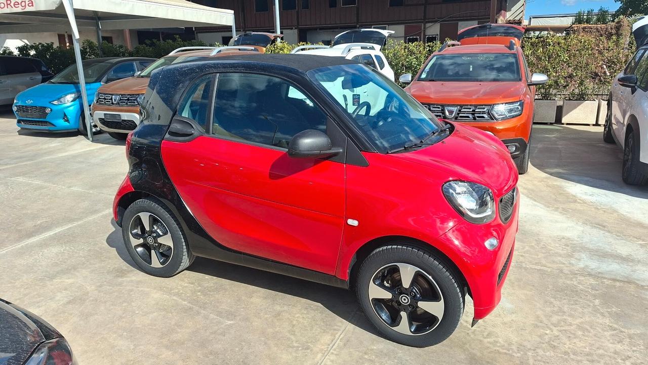 Smart ForTwo 1.0 BENZINA Automatica