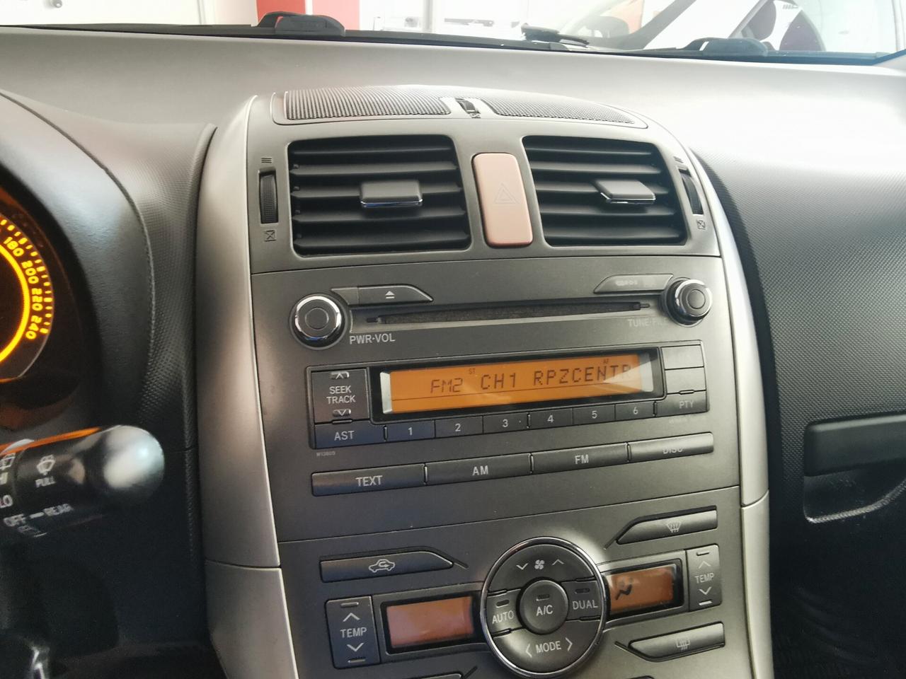 Toyota Auris 1.4 D-4D 5 porte Sol