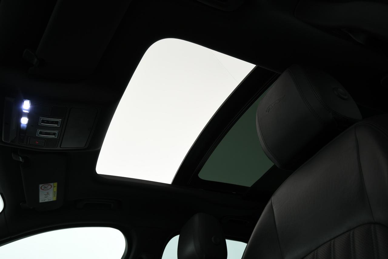 JAGUAR F-Pace 2.0d i4 Portfolio 180cv auto TETTO PANO+CAMERA+APP CONNECT