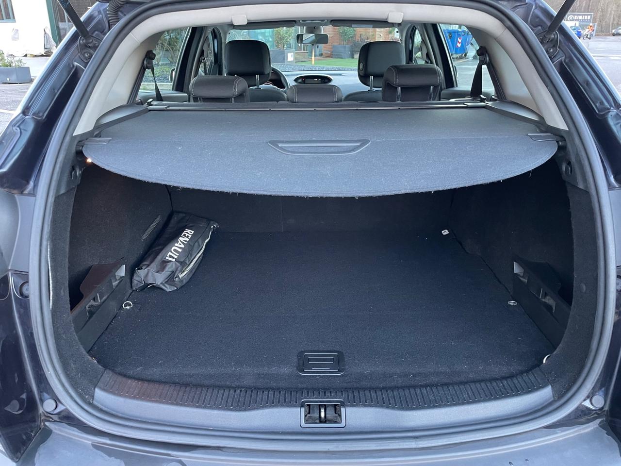 Renault Megane Mégane 1.4 TCe SporTour GT Line* Neo patentati *