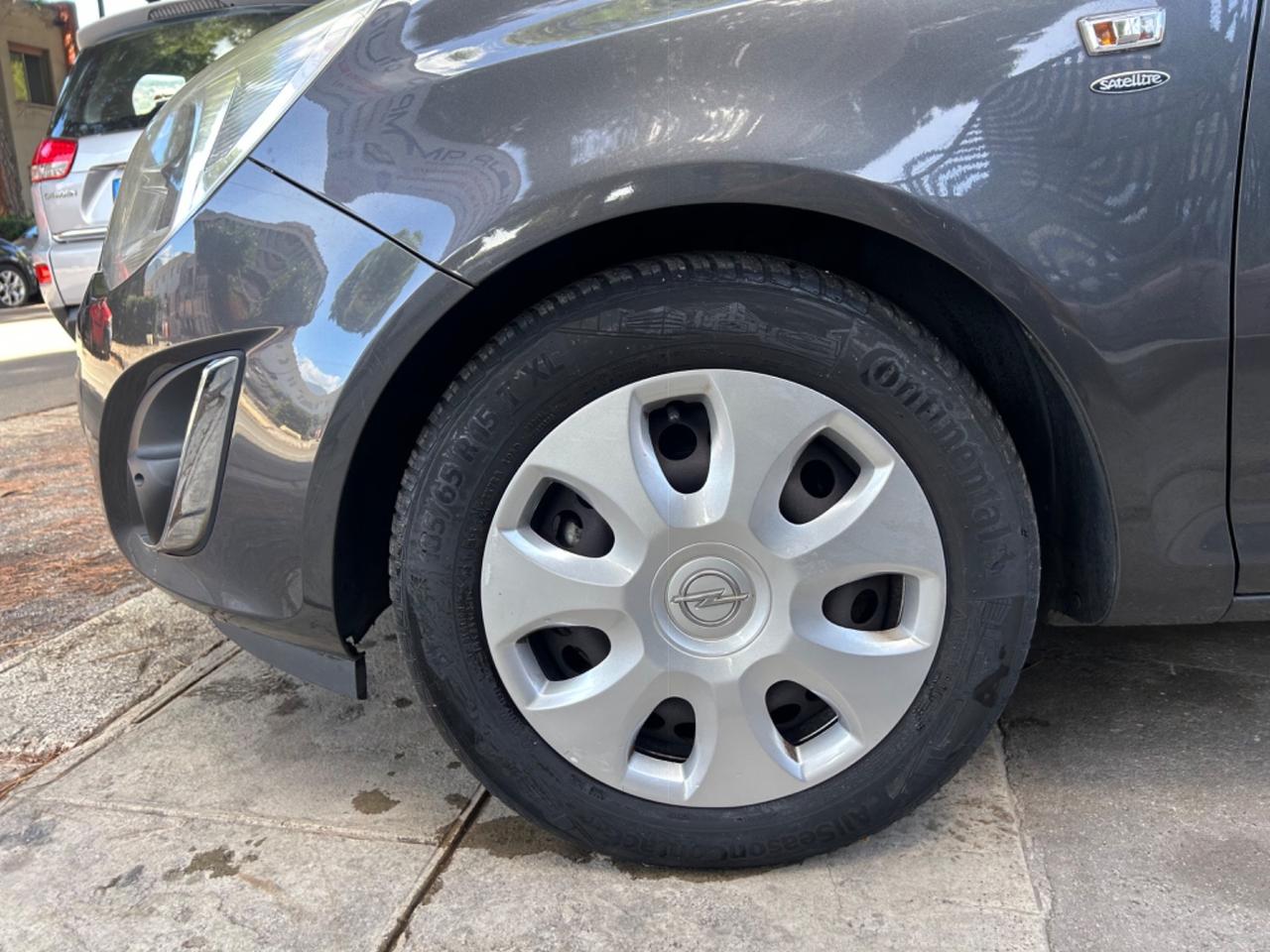 Opel Corsa 1.4 16V 5 porte Elective