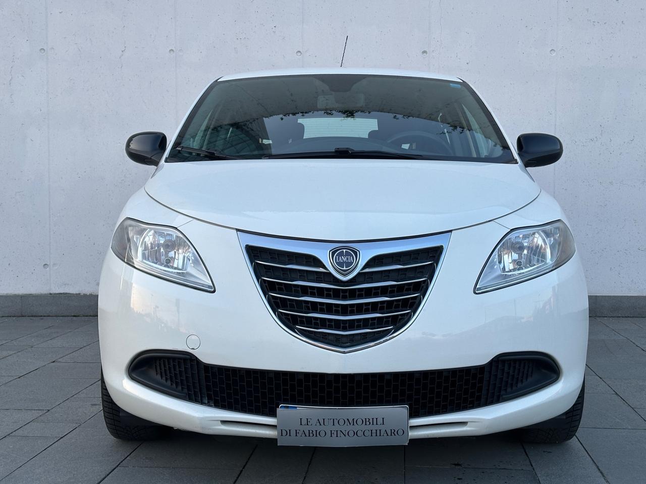 Lancia Ypsilon 1.2 GPL Ecochic Neopatentati