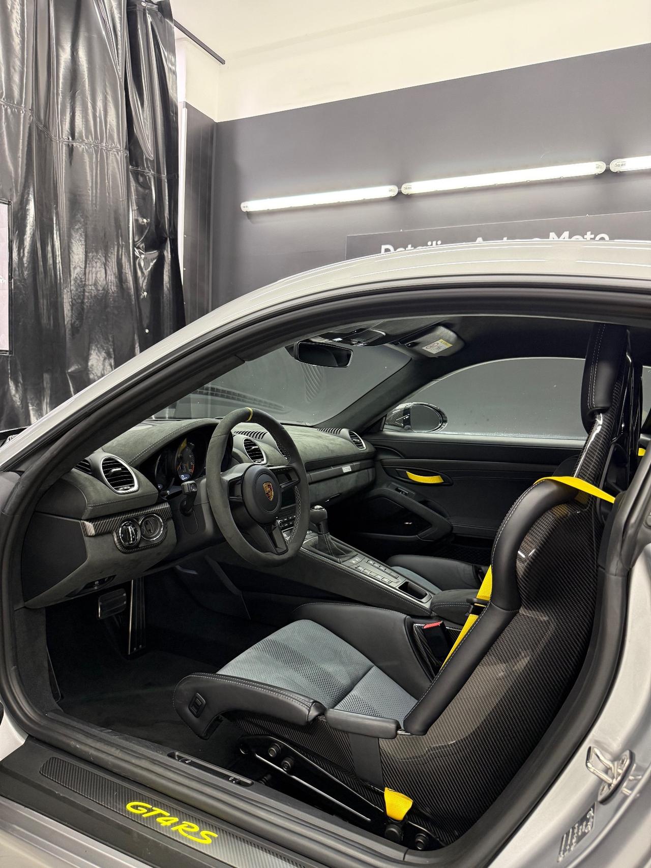 Porsche 718 Cayman 4.0 GT4 RS