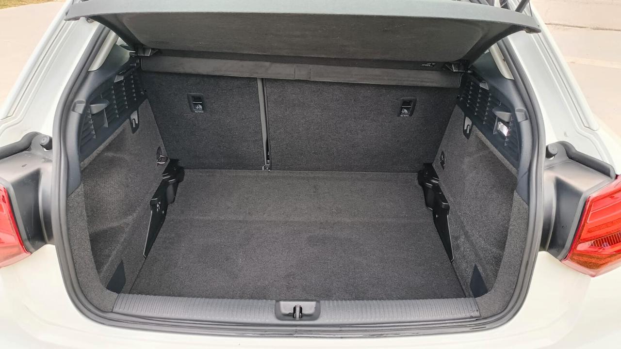 Audi Q2 30 TDI 115CV Admired 6m