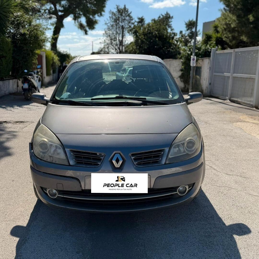 Renault Scenic 1.5 dCi - 105CV
