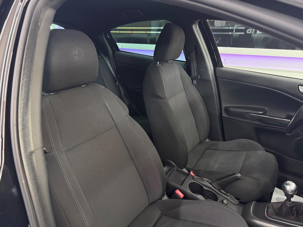 Alfa Romeo Giulietta 1.6 JTDm-2 105 CV Veloce