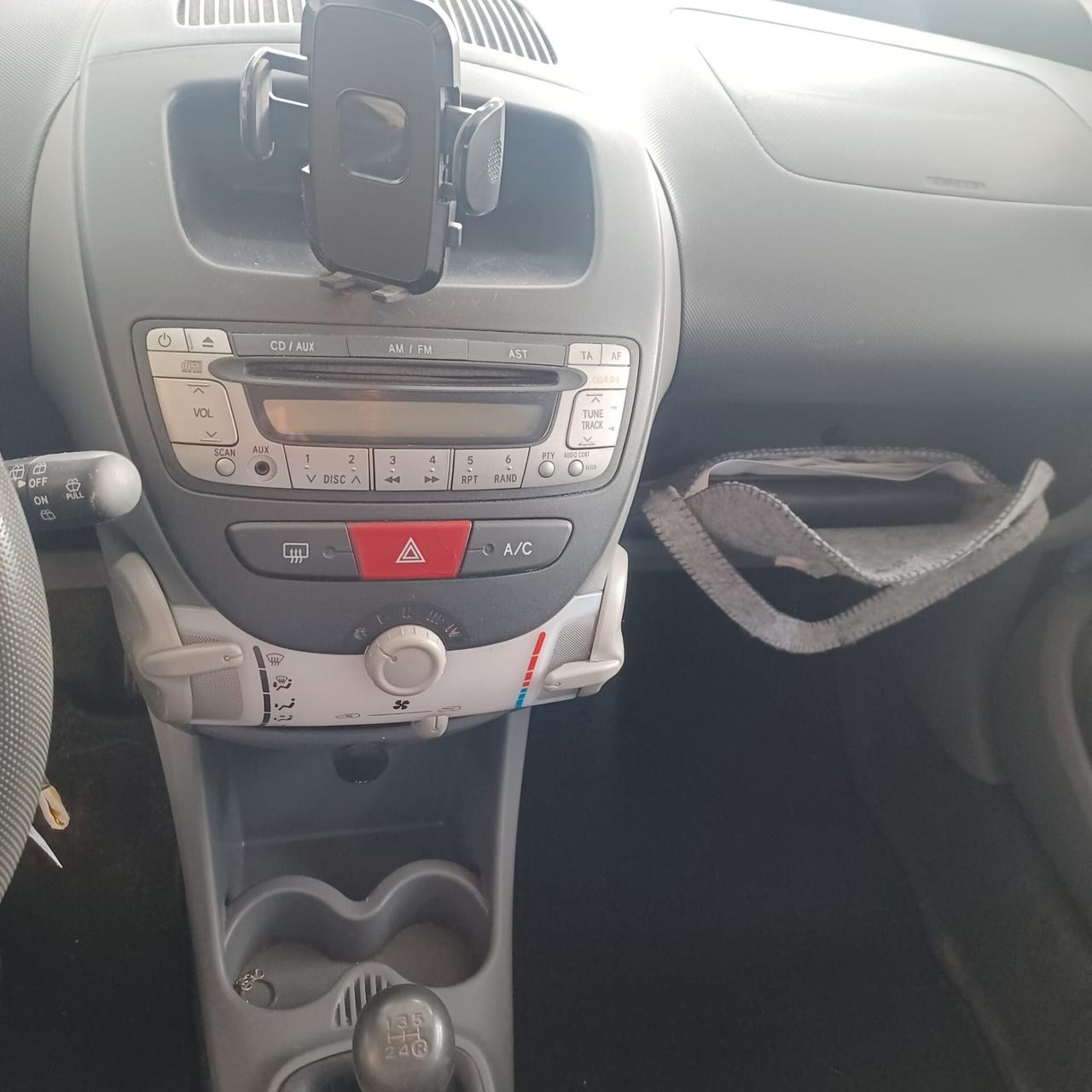 100248KM AYGO 1.0 NEOPATENTATI ECONOMICA