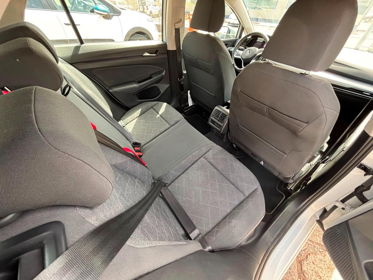 Volkswagen Golf 1.0 TSI EVO Life