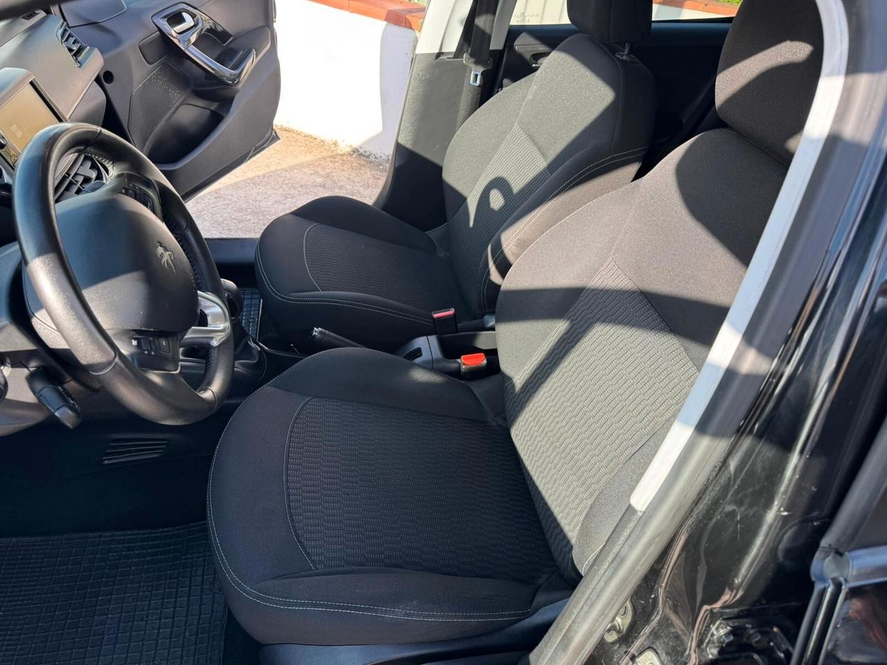 Peugeot 208 BlueHDi 75 Style