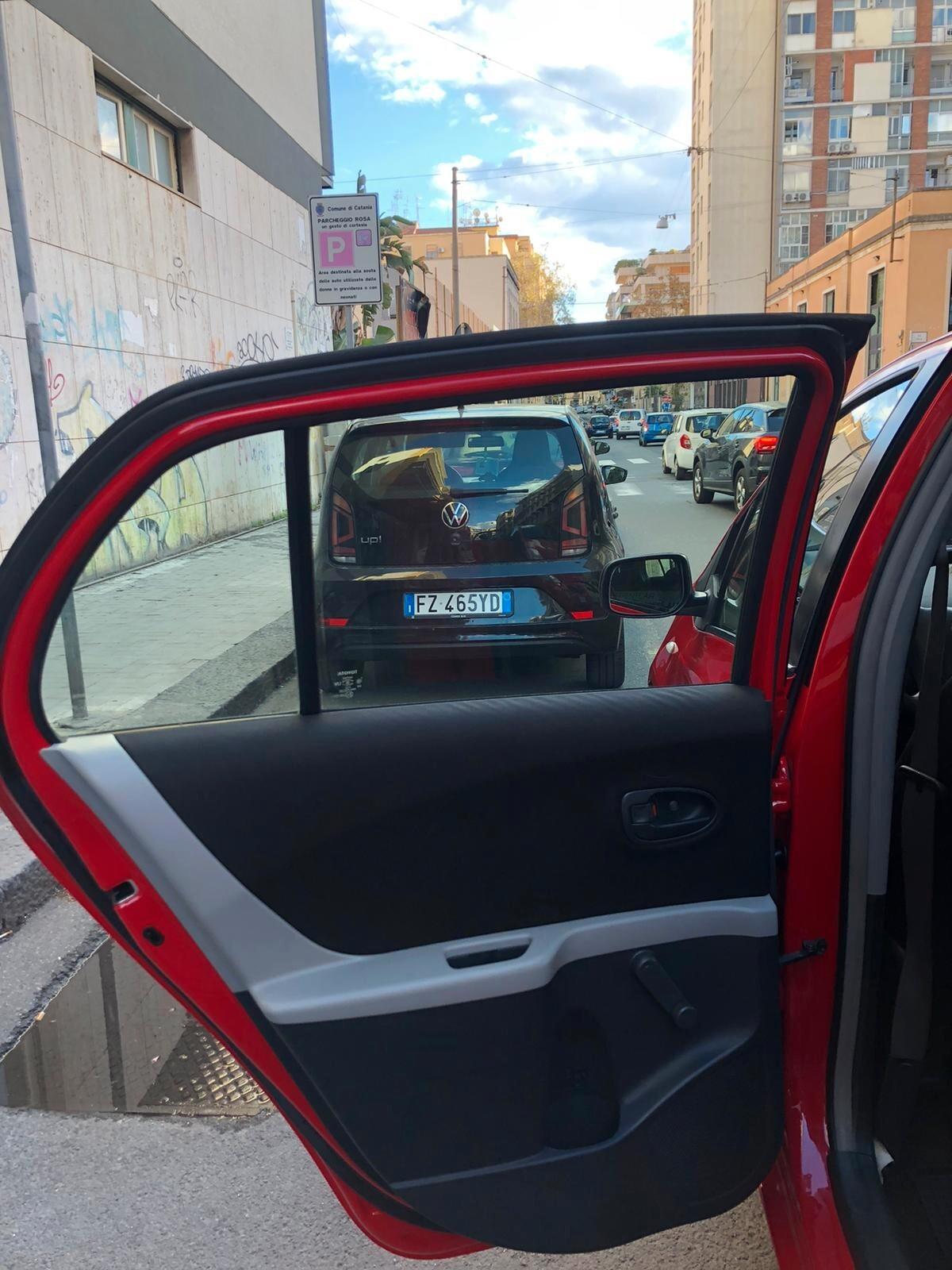 Toyota Yaris 1.0 5 porte