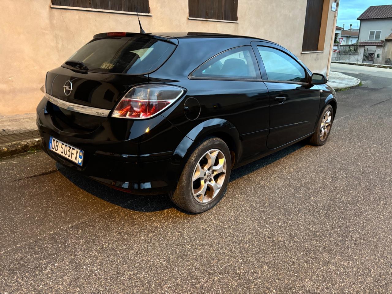 Opel Astra GTC 1.3 CDTI 3 porte Enjoy