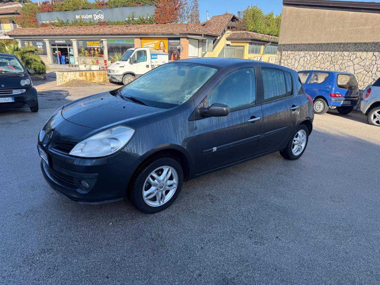 Renault Clio 1.2 16V 5 porte Le Iene GPL