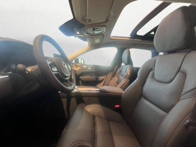 VOLVO XC60 B5 AWD automatico Ultra Dark