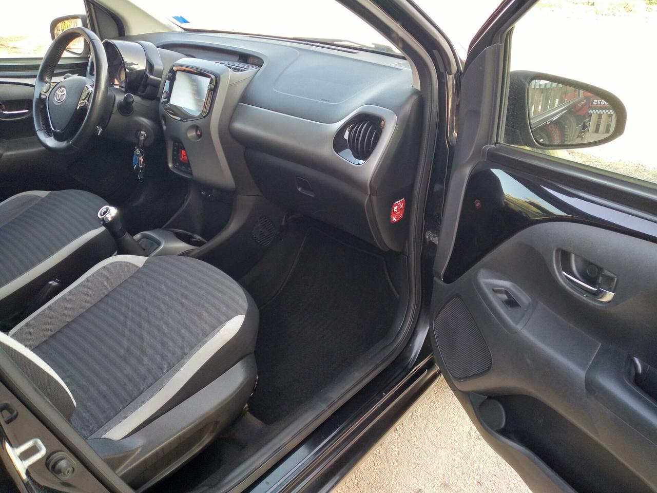 Toyota Aygo 1.0 VVT-i 72 CV 5 porte x-play