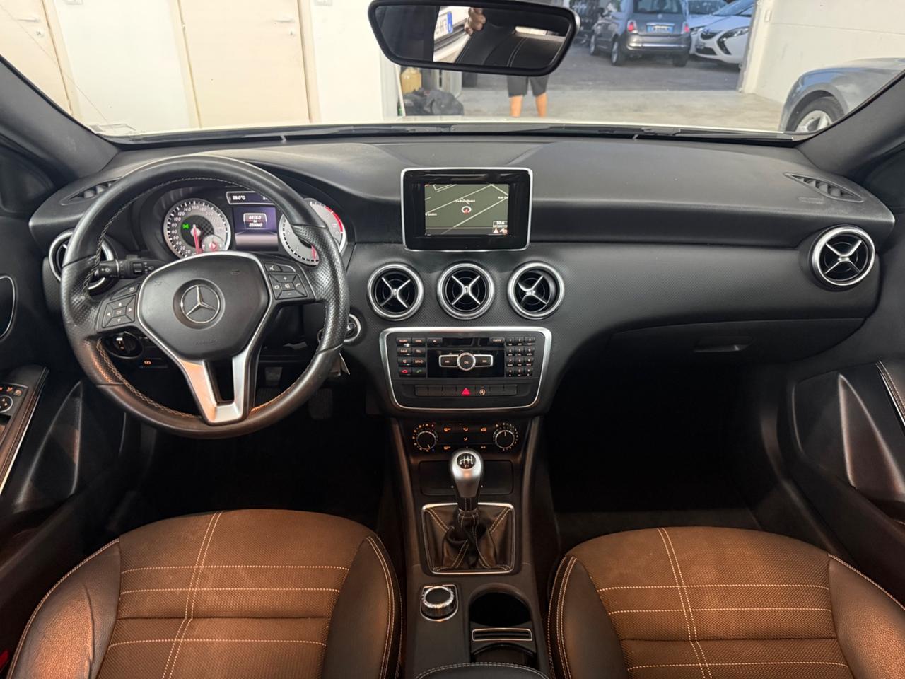 Mercedes-benz A 180 d Premium