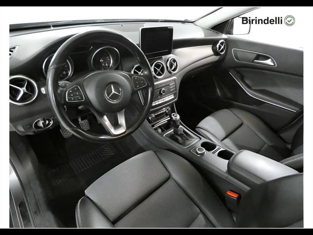 Mercedes-Benz GLA (X156) - GLA 180 d Executive