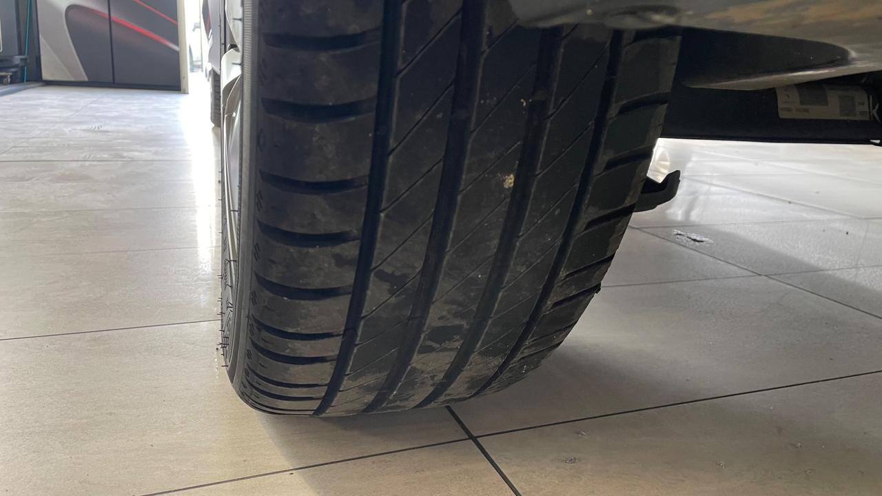 Peugeot 2008 1.6 e-HDi 115 CV Stop&Start Allure