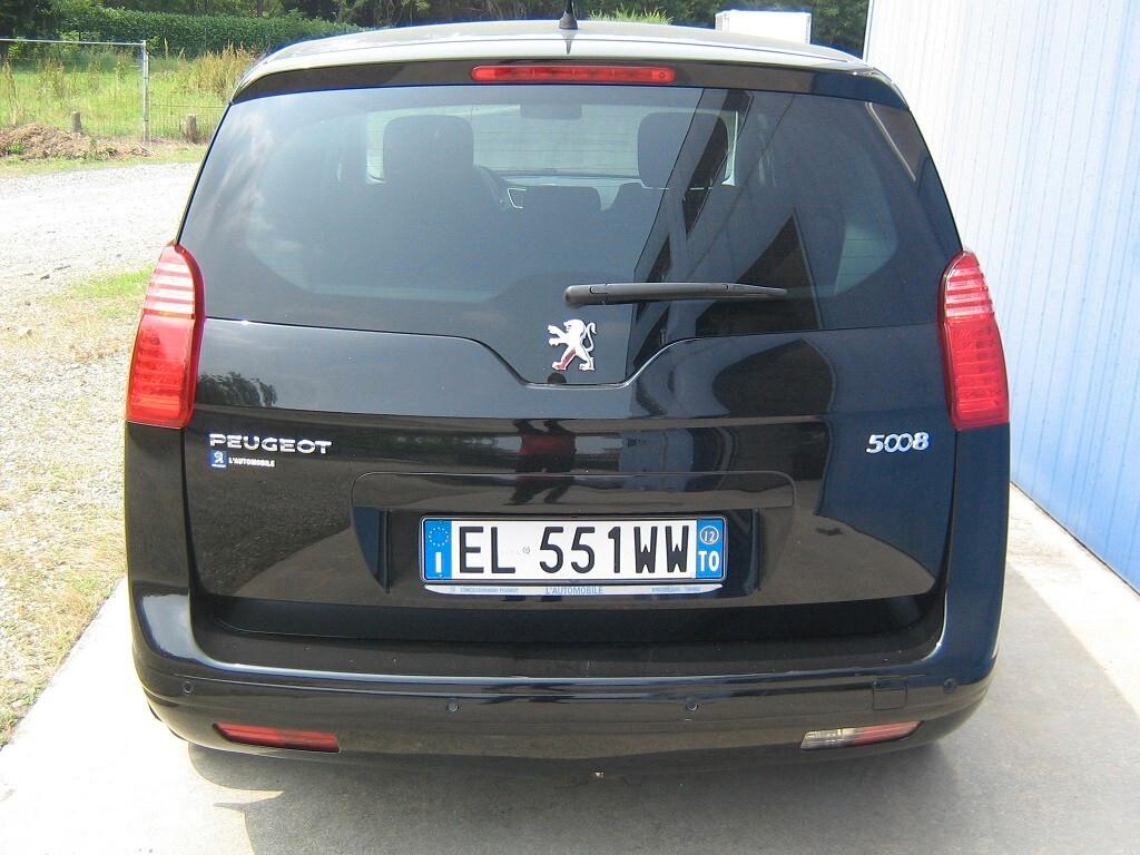 Peugeot 5008 1.6 HDi 112CV Family
