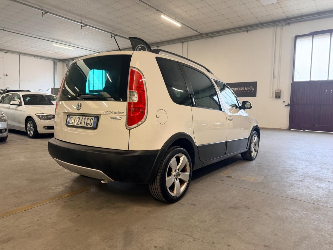 Skoda Roomster 1.2 TSI 86CV Scout