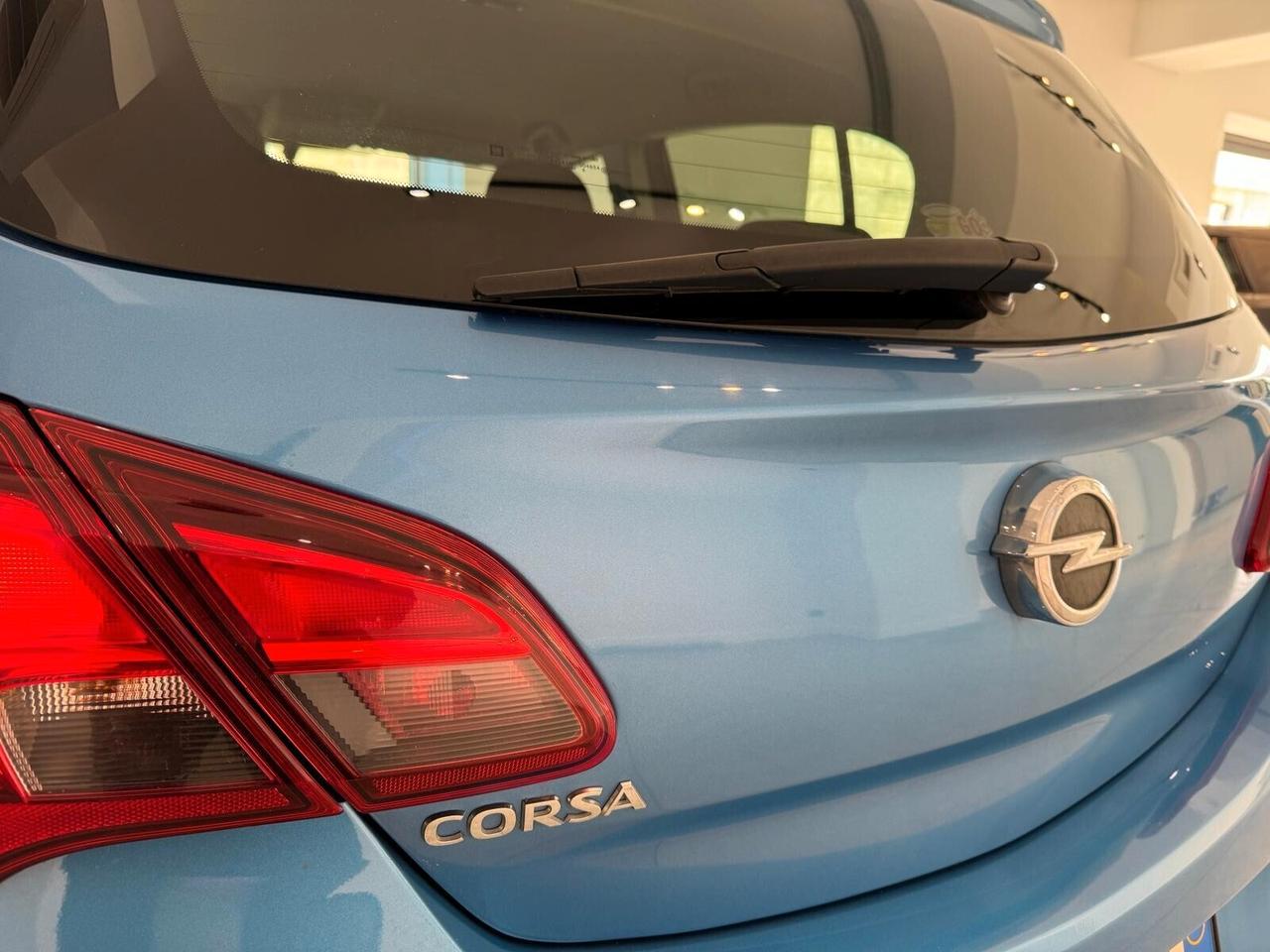 opel corsa 1.2 benzina