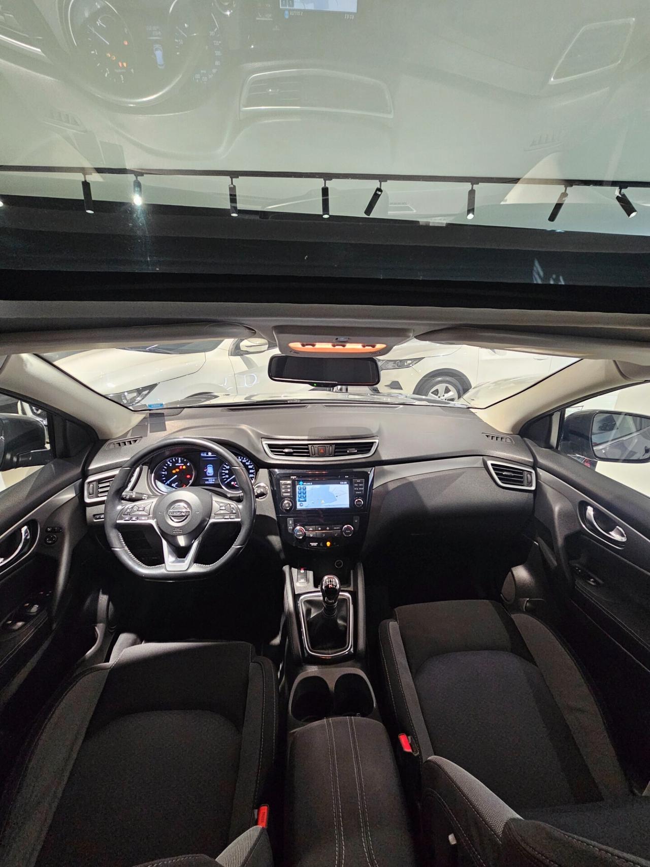 Nissan Qashqai 1.5 dCi N-Connecta