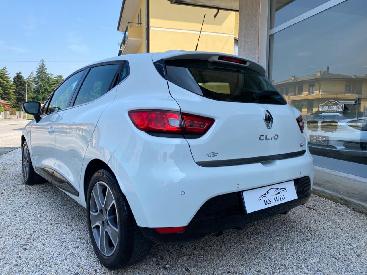 Renault Clio TCe 12V 90CV Ok Neopatentati unico proprietario