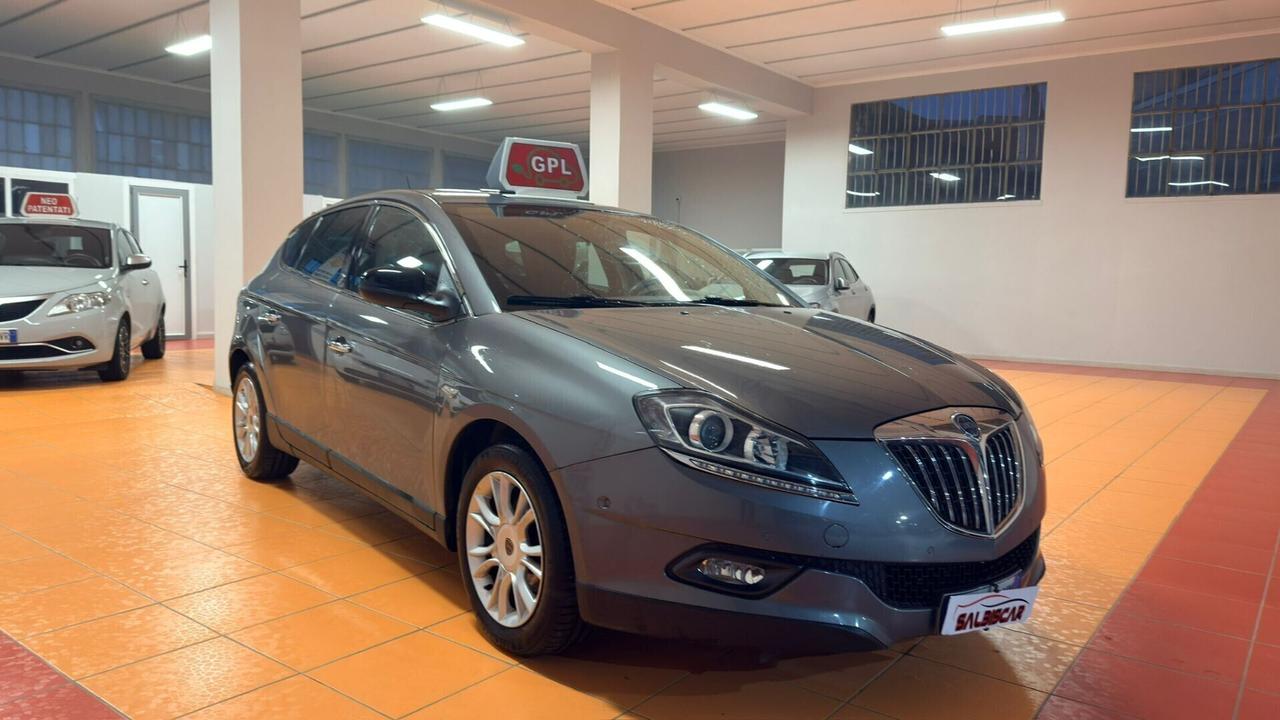 Lancia Delta 1.4 T-Jet 150 CV Argento