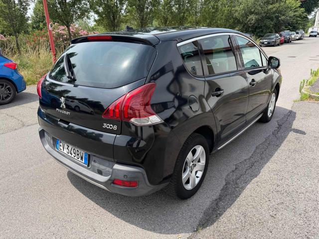 PEUGEOT 3008 1.6 HDi 115CV Allure