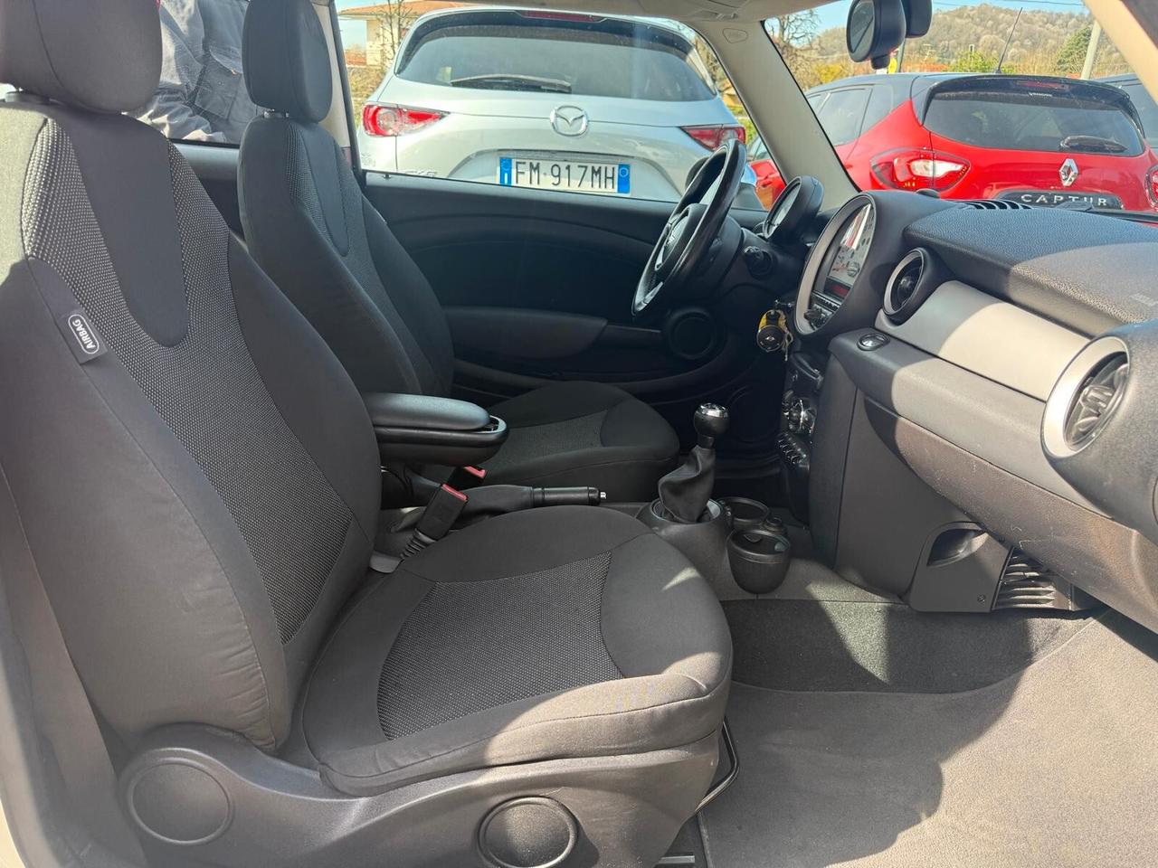 Mini 1.6 16V One (55kW)