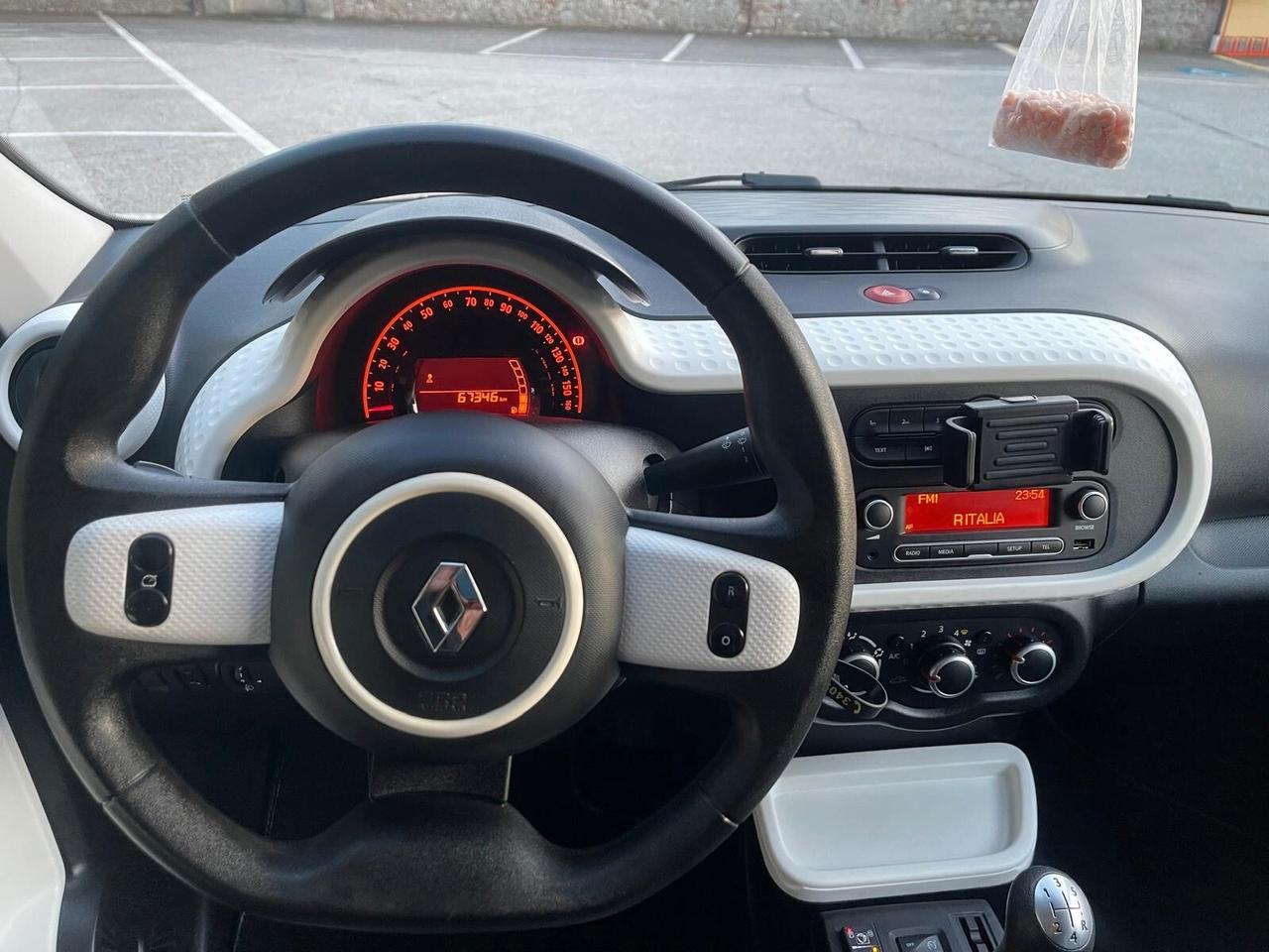 NEOPATENTATI Renault Twingo SCe Lovely