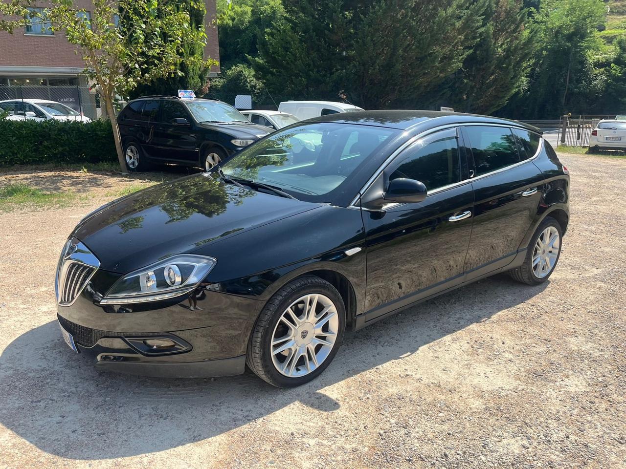 Lancia Delta 1.9 MJT Twinturbo DPF Executive