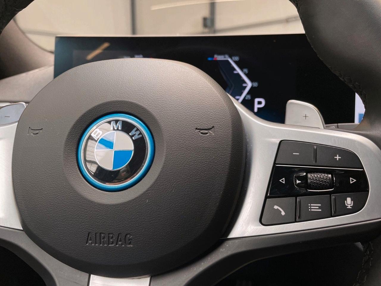 Bmw 330 BMW 330e Touring M-sport