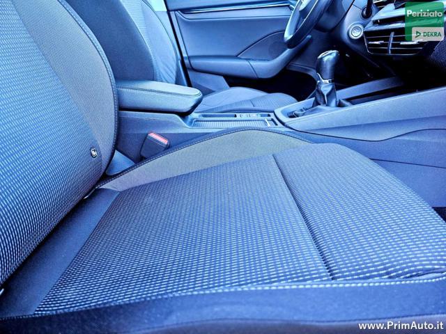 SKODA Octavia 2.0 TDI EVO SCR DSG Wagon Ambition