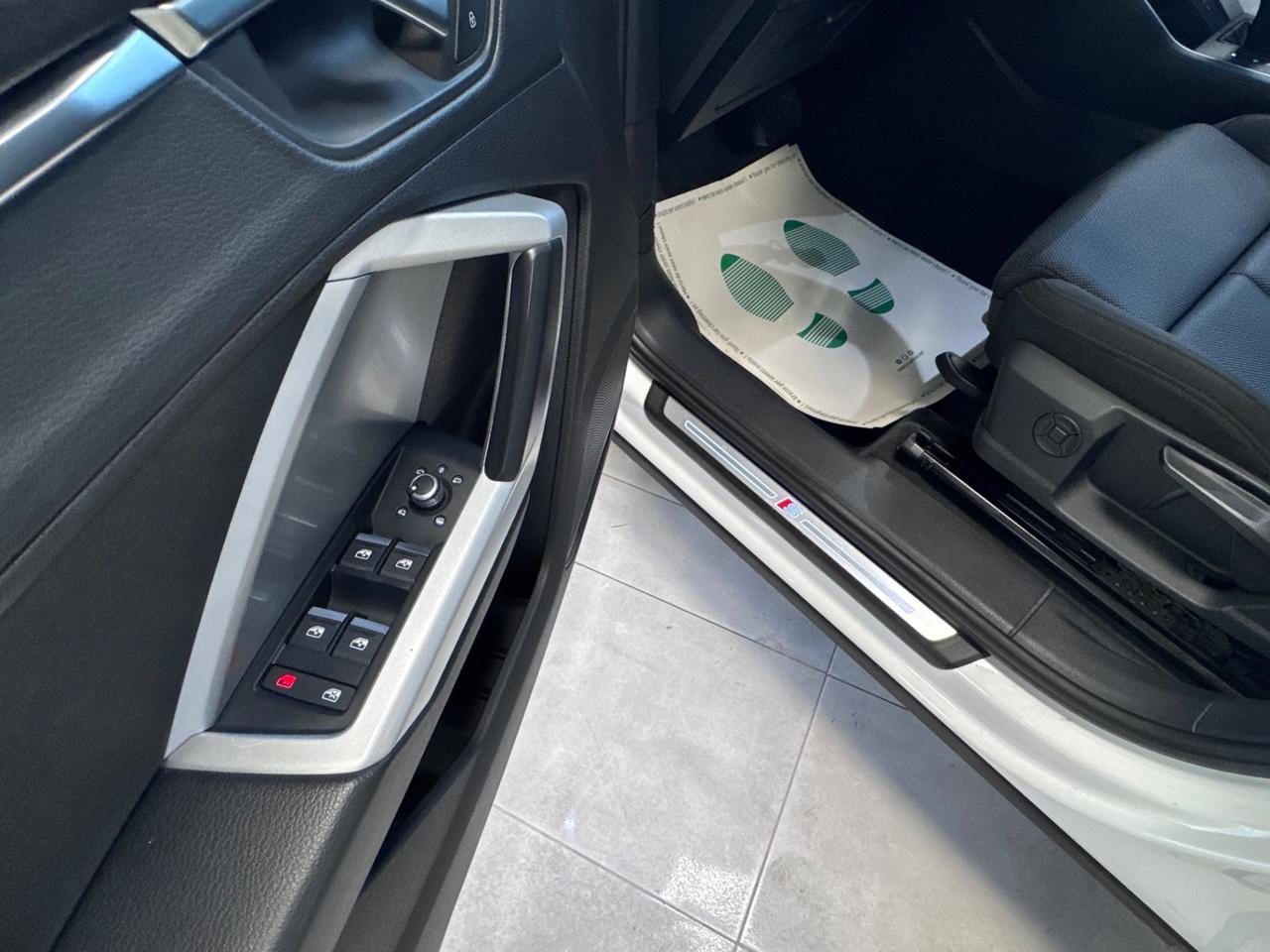 AUDI Q3 SBACK 2.0 TDI STRONIC SLINE EDITION