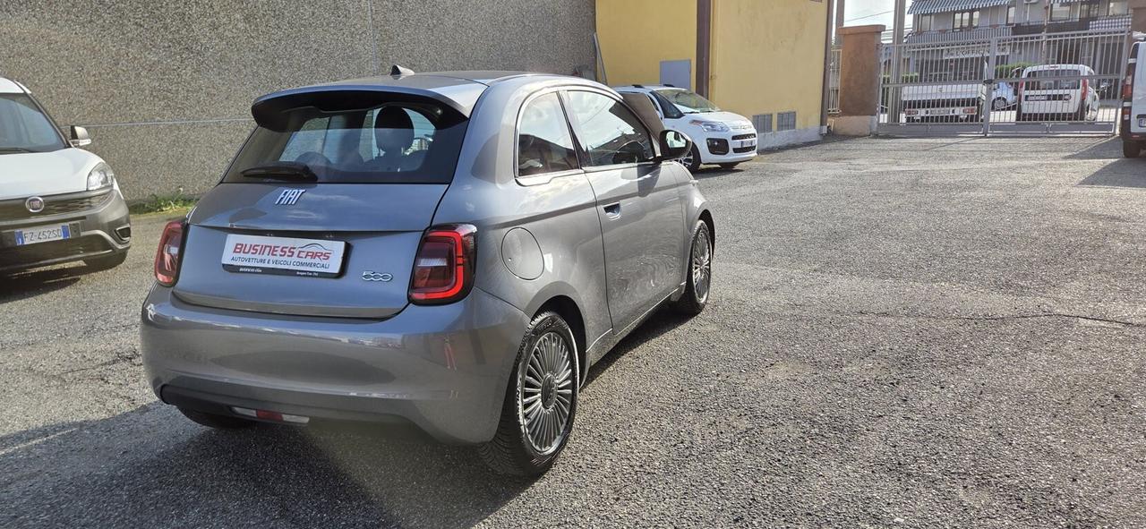Fiat 500e BUSINESS OPENING EDITION - 100% ELETTRICA -43 KW- KM. 19000 AUTO PER NEOPATENTATI