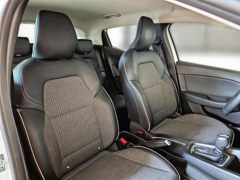 RENAULT CLIO 1.6 HYBRID E-TECH 67KW INTENS AUTO 5 PORTE BERLINA